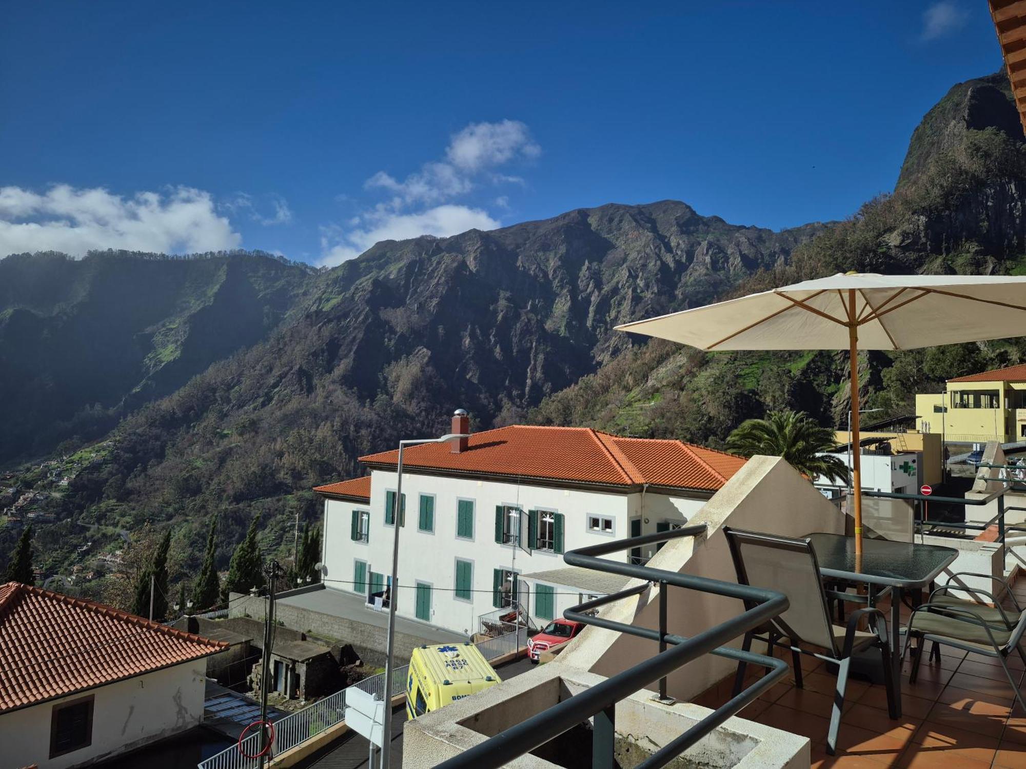Valley Of Nuns Holiday Apartments Куррал-даш-Фрейраш Экстерьер фото